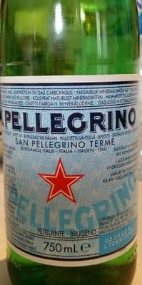 Água San Pellegrino Gaseificada
