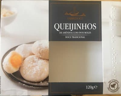 Queijinhos de Amêndoa com Ovos Moles