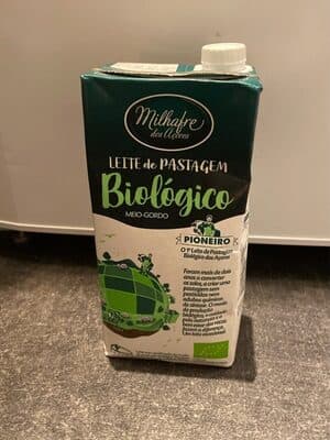 Leite Milhafre de Pastagem Biológico
