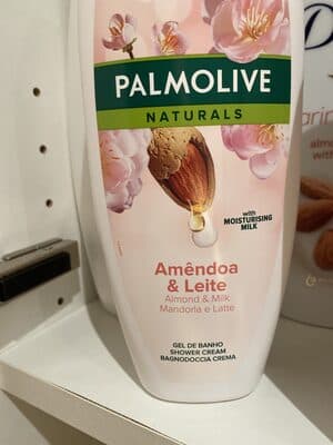 Gel de Banho Naturals Hidratante Leite de Amêndoa Palmolive