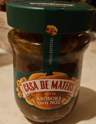 Doce Casa de Mateus Abóbora e Noz